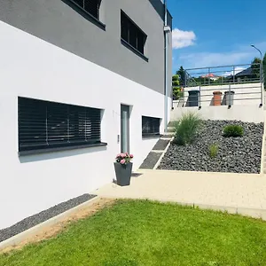 Moderne Mit Terrasse Und Garten , Verwaltungsgemeinschaft Haldenwang Deutschland